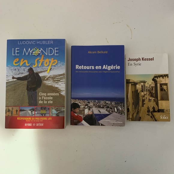 3 for $15 Bundle of French Novels - Picture 2 of 11